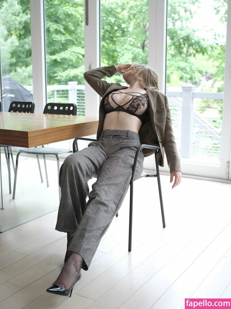 Adelyn Moore Nude  Leaks 10 Photos