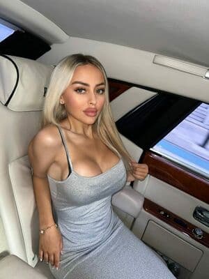 Alicia Bell Nude OnlyFans Leaks 4 Photos