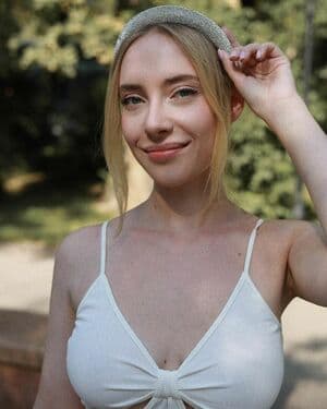 Alissa Strekozova Nude  Leaks 4 Photos