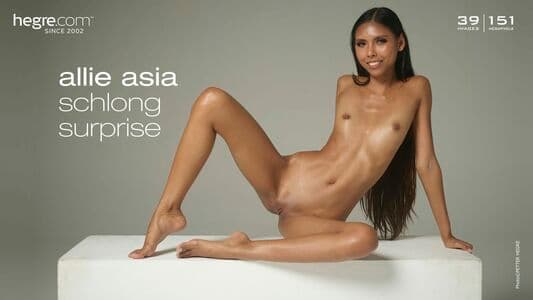 Allie Rose Nude  Leaks 2 Photos