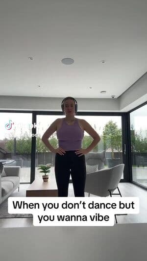 Allie Sherlock Nude  Leaks 2 Photos