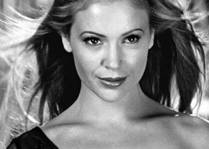 Alyssa Milano Nude  Leaks 43 Photos