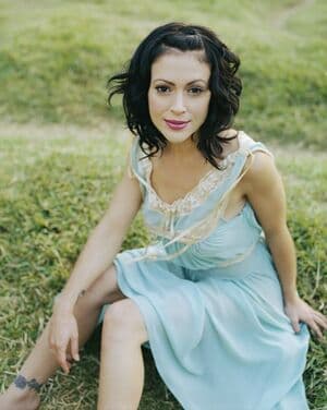 Alyssa Milano Nude  Leaks 3 Photos