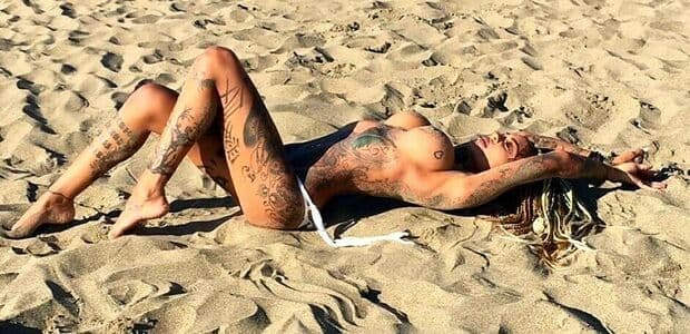 Amanda McNair Nude  Leaks 21 Photos