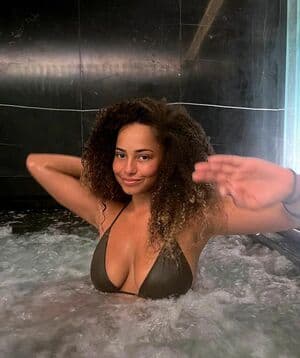 Amber Gill Nude  Leaks 3 Video and 1 Photos