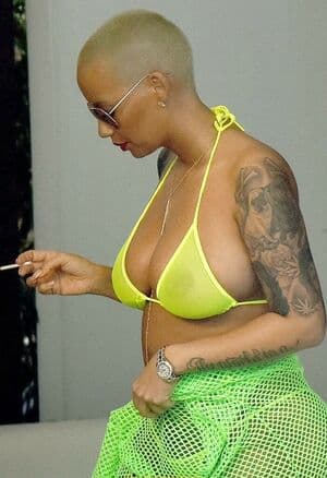 Amber Levonchuck Nude  Leaks 44 Photos