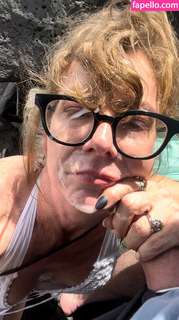 Amy Damon Nude  Leaks 9 Photos