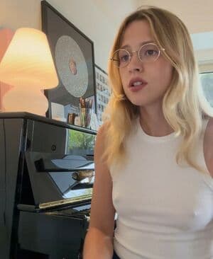 Angèle Van Laeken Nude  Leaks 5 Photos