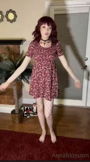 Anna Blossom Nude  Leaks 4 Photos