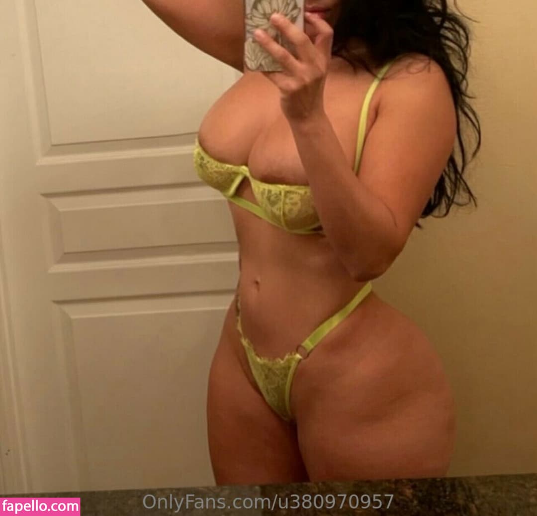 Antoinette Martinez Nude  Leaks 5 Photos