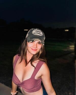 April Brinson Nude  Leaks 3 Photos