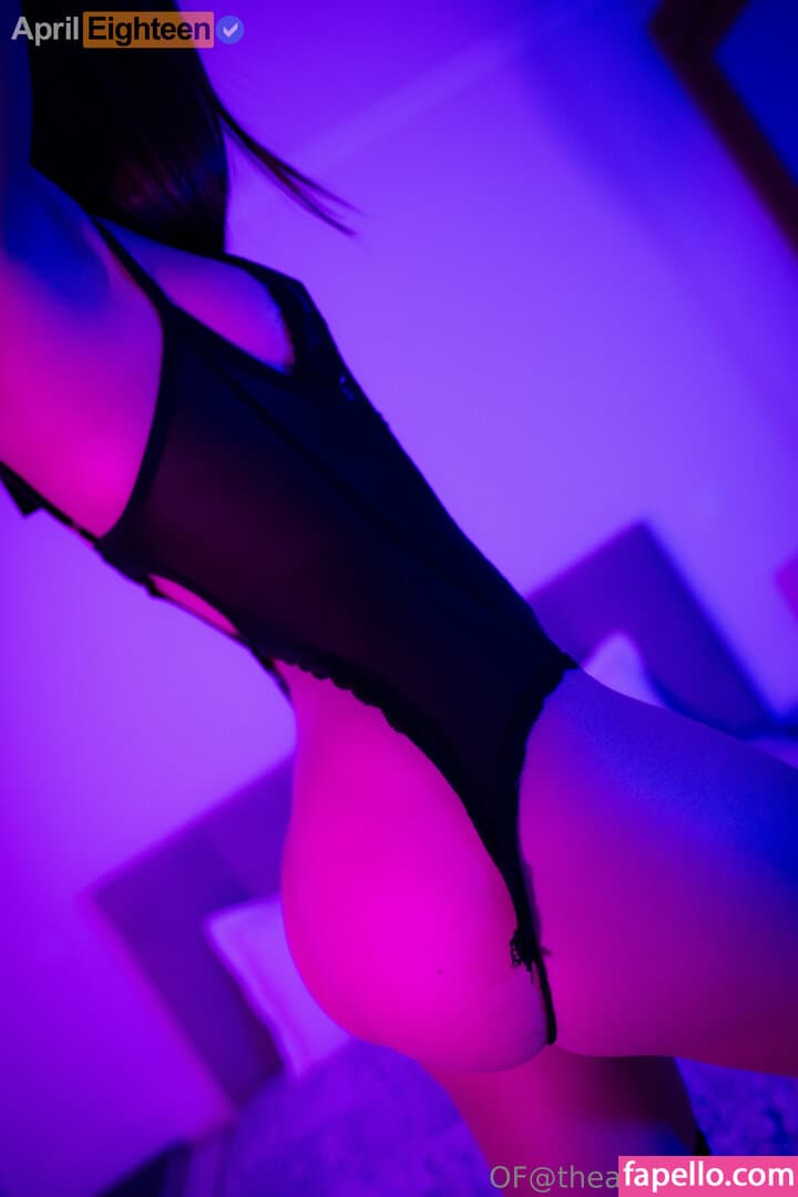 April Eighteen Nude  Leaks 18 Photos