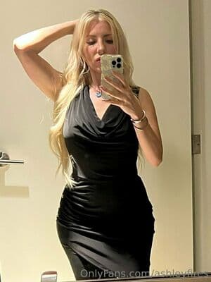 Click to view full size Ashley Fires Nude Leaks 9 Photos