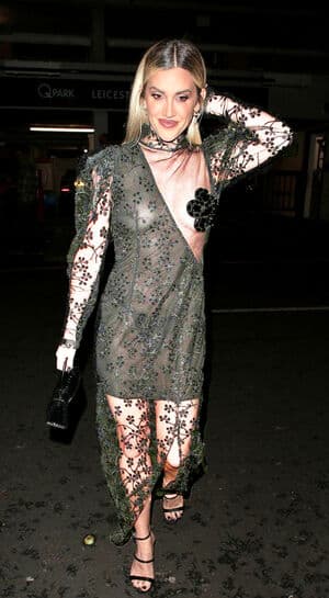 Ashley Roberts Nude OnlyFans Leaks 2 Photos