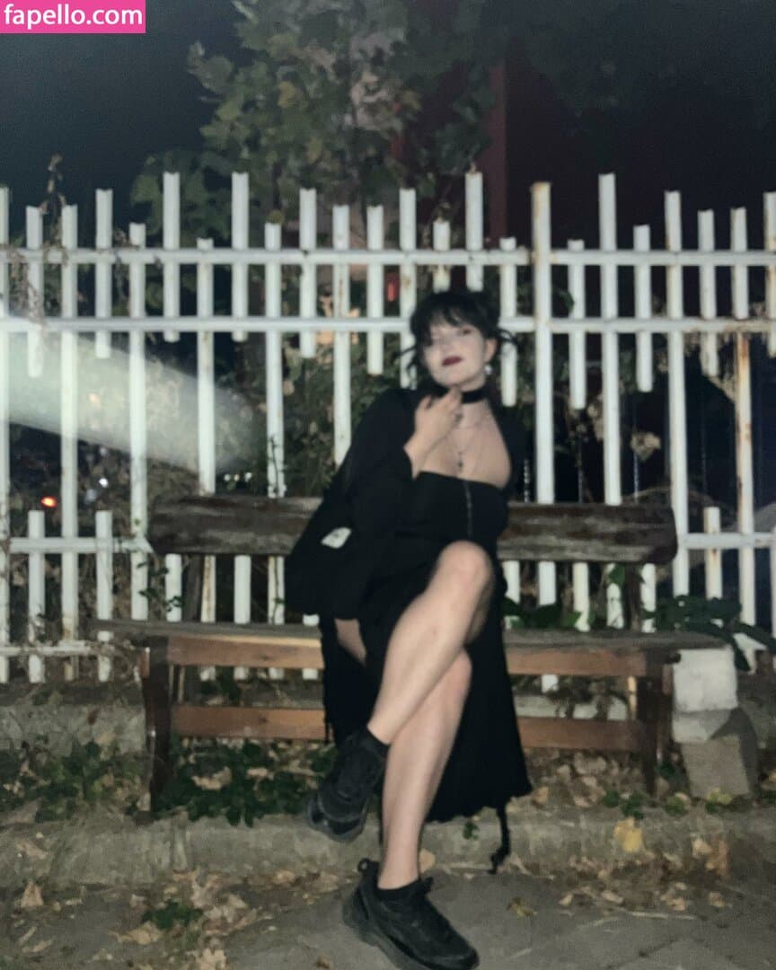 Click to view full size Asmr Creature Nude Leaks 3 Photos