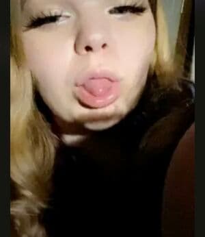 Autumn Bontrager Nude  Leaks 10 Photos