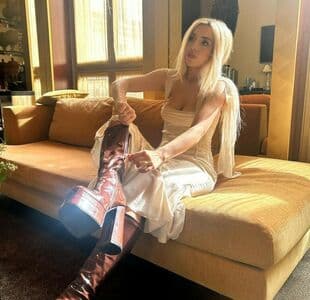 Ava Max Nude OnlyFans Leaks 3 Photos
