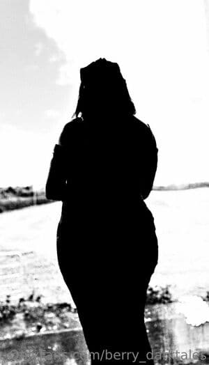 berry.darktales Nude  Leaks 4 Photos