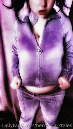 berry.darktales Nude  Leaks 4 Photos