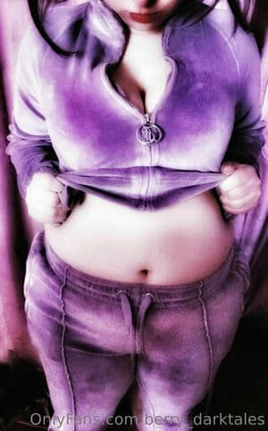 berry.darktales Nude  Leaks 4 Photos