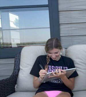 Brooke Isabella Nude  Leaks 6 Photos