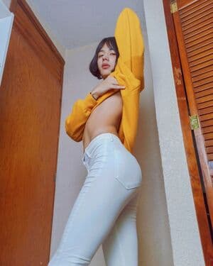 Brunett Nude  Leaks 12 Photos