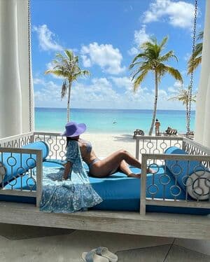 Carla Perez Nude  Leaks 17 Photos