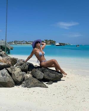 Carla Perez Nude  Leaks 17 Photos