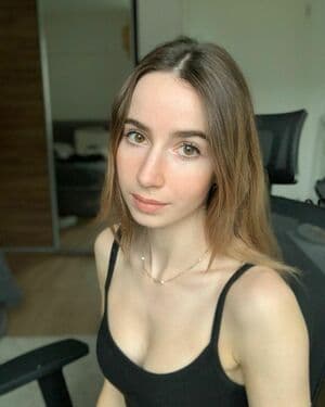 Carmen Santos Nude  Leaks 5 Photos