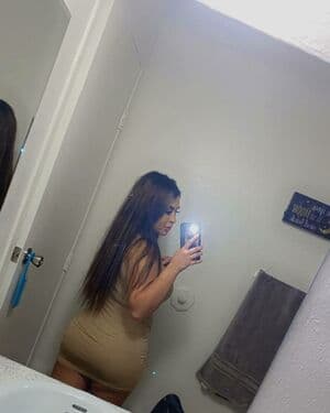 Carolina Corrales Nude  Leaks 7 Video and 17 Photos