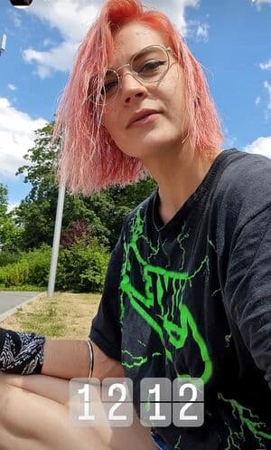 Caroline Haas Nude  Leaks 10 Photos