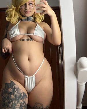 Caroline Jones Nude  Leaks 22 Photos