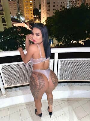 Caroline Martins Nude  Leaks 14 Photos