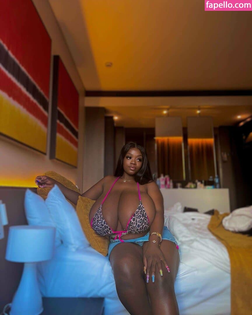 Chanel La Croix Nude  Leaks 13 Photos