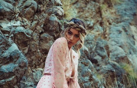 Chloe Bennet Nude OnlyFans Leaks 6 Photos