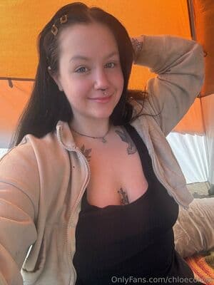 Chloe Comet Nude  Leaks 3 Photos