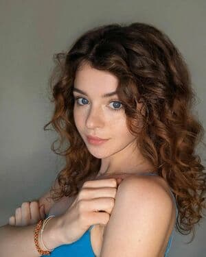 Chloe Lockley Nude  Leaks 8 Photos