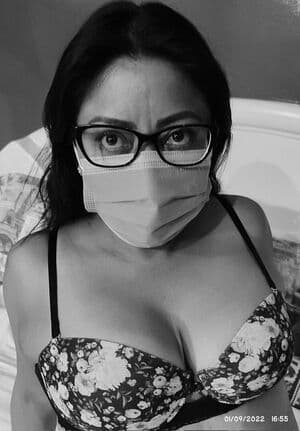 chubby-queen-free Nude  Leaks 3 Photos