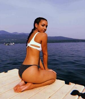 Corinne Foxx Nude  Leaks 12 Photos