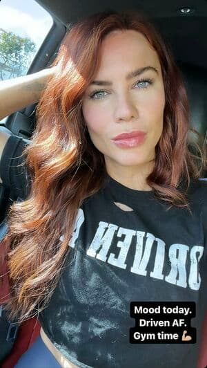 Courtney Hope Nude OnlyFans Leaks 6 Photos