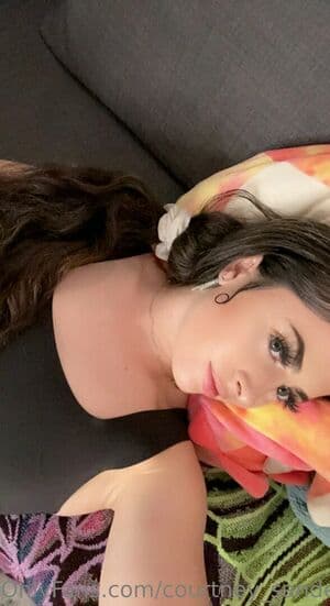 Courtney Sanderson Nude OnlyFans Leaks 4 Photos