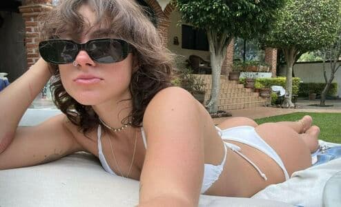 Cremita De Coco Nude  Leaks 4 Photos