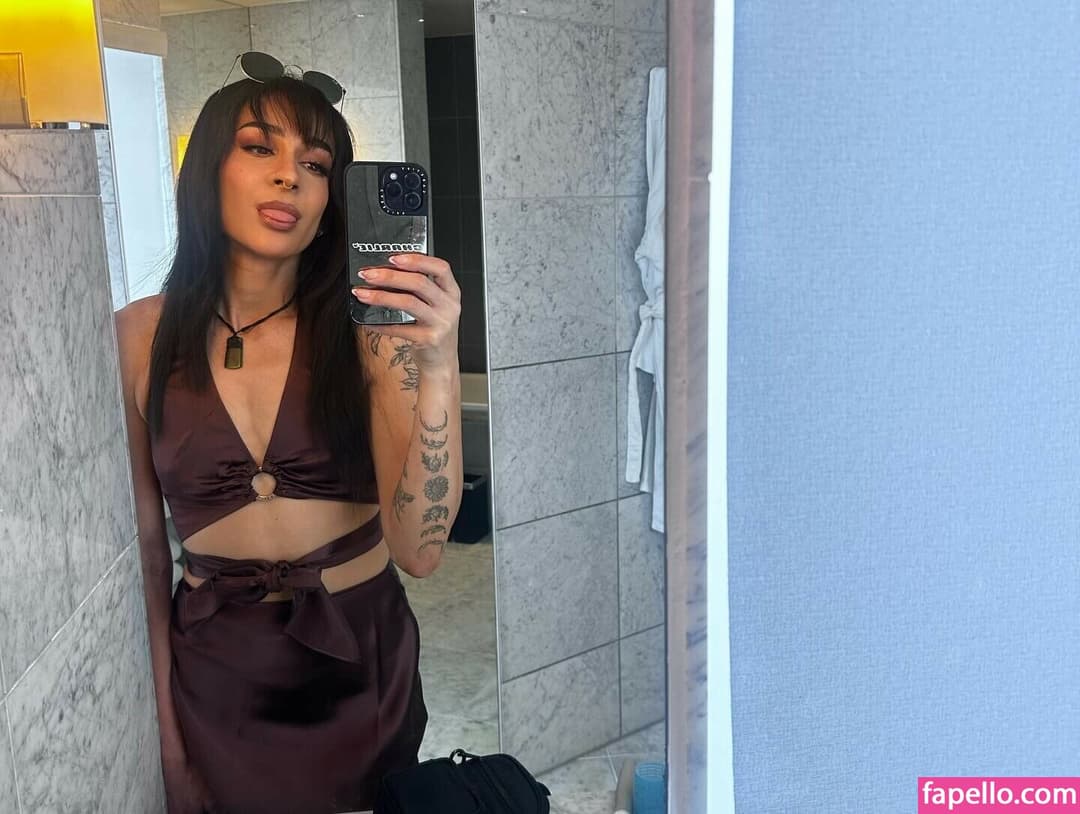 Dakota Kai Nude  Leaks 4 Photos