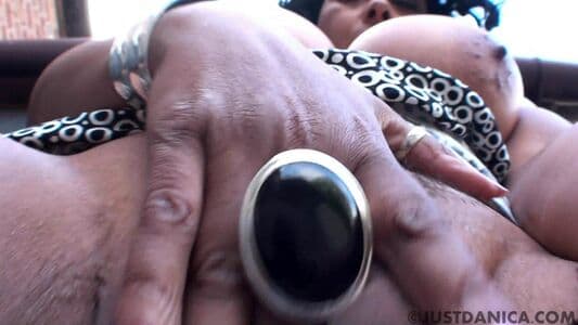 Danica Collins Nude  Leaks 4 Photos