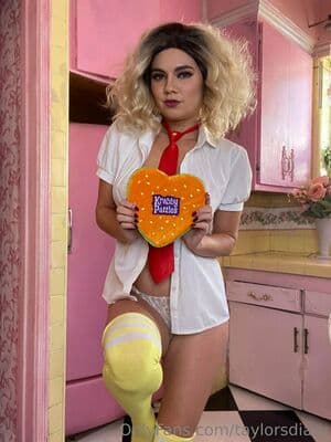 Click to view full size Dare Taylor Nude OnlyFans Leaks 20 Photos