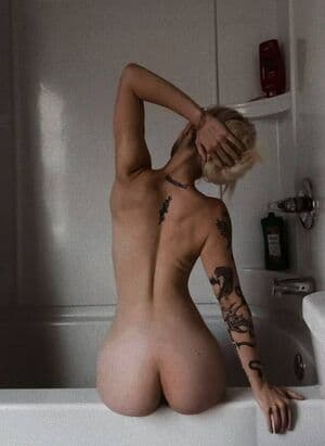 Click to view full size Darla Eliza Nude Leaks 5 Photos