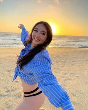 Eliza Chau Nude  Leaks 100 Photos