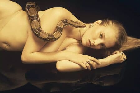 Eliza Goldsmith Nude  Leaks 5 Photos