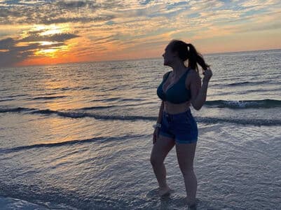 Emily Littles Nude  Leaks 8 Photos