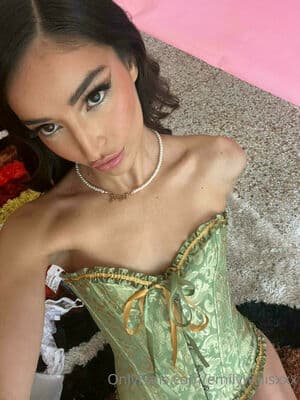 Emily Willis Nude OnlyFans Leaks 13 Photos